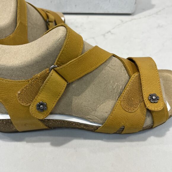 Josef Seibel NEW Comfort Sandals Yellow Leather Wedge Strappy Cork EU 42 US 11 - Picture 10 of 15